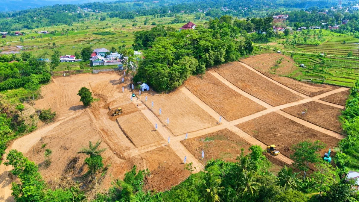 Dokumentasi udara susunan bidang lahan dan jalur tanah internal